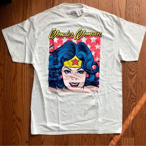 DC Comics Wonder Woman Multicolored Graphic Scoop Neck T-Shirt Women’s Size XL - Picture 6 of 6